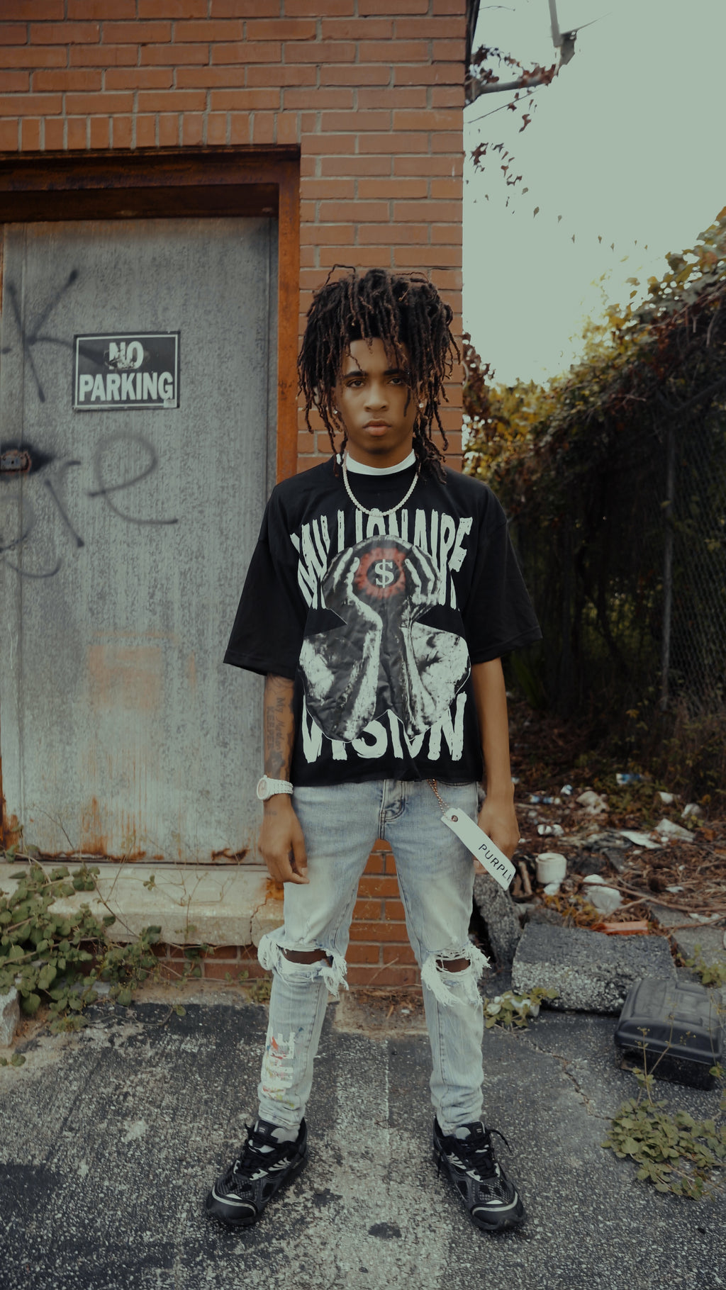 Black MV Cropped T-Shirt